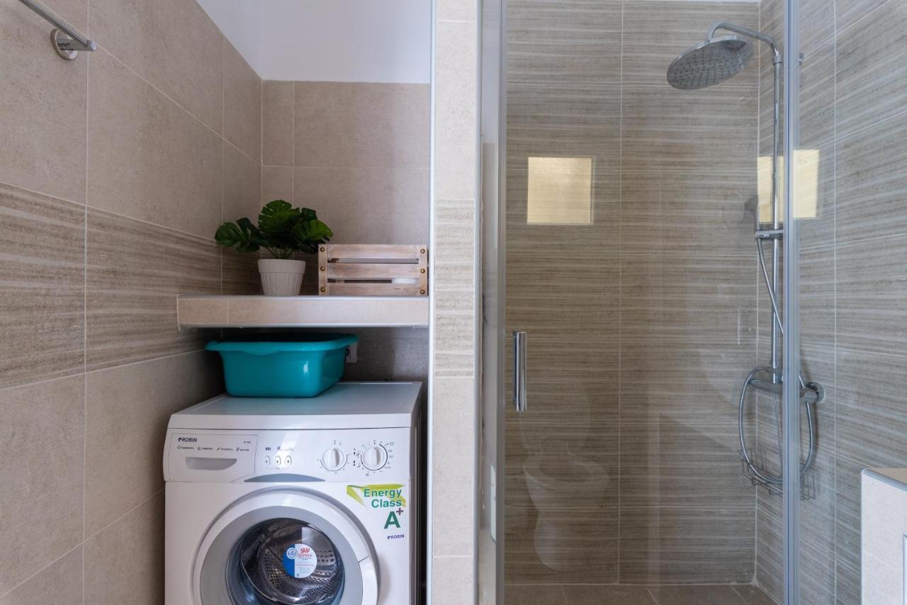 Cozy Apartment Next To City Center Salonic Exterior foto