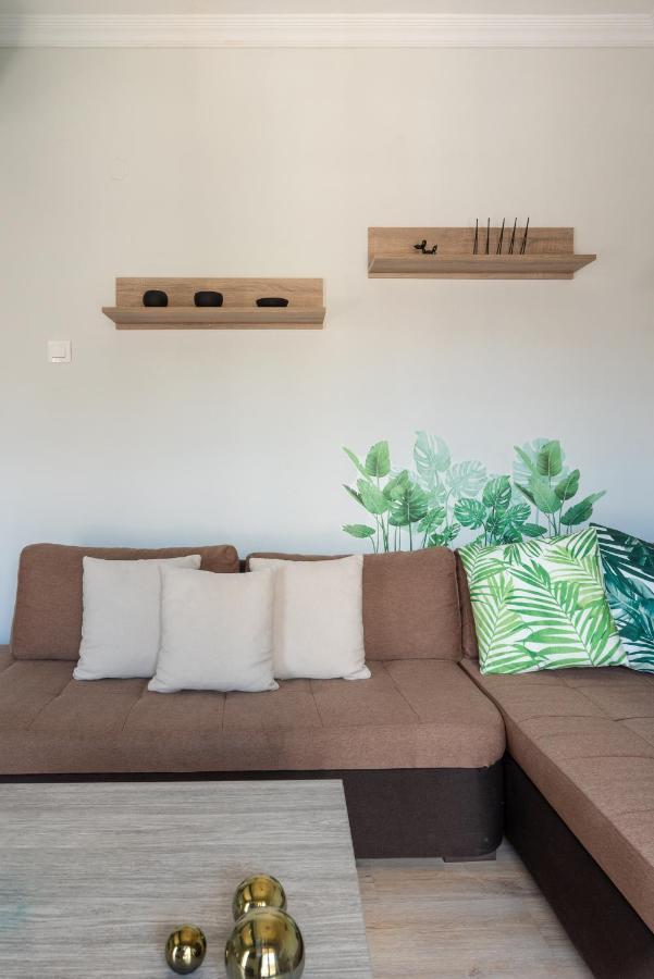 Cozy Apartment Next To City Center Salonic Exterior foto